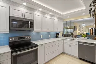 5608 Gulf Dr, Holmes Beach, FL 34217 - Photo 12