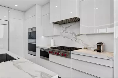 1591 Gulf Of Mexico Drive #412, Longboat Key, FL 34228 - Photo 22