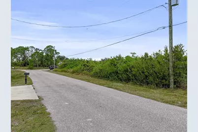 12332 Appleberg Circle, Port Charlotte, FL 33981 - Photo 10