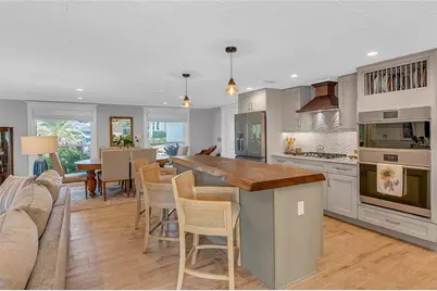 504 68th Street, Holmes Beach, FL 34217 - Photo 12