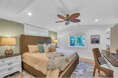 504 68th Street, Holmes Beach, FL 34217 - Photo 22