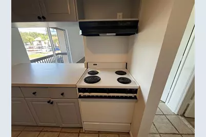 2636 Hidden Lake Drive N #H, Sarasota, FL 34237 - Photo 6