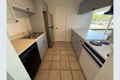 2636 Hidden Lake Drive N #H, Sarasota, FL 34237 - Photo 4
