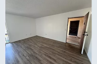 2636 Hidden Lake Drive N #H, Sarasota, FL 34237 - Photo 2