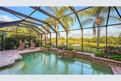 7325 Lake Forest Glen, Lakewood Ranch, FL 34202 - Photo 4