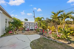 17265 Gulfspray Cir, Port Charlotte, FL 33948 - Photo 10