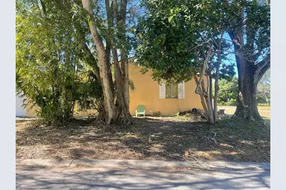 1900 26th Avenue N, Saint Petersburg, FL 33713 - Photo 2