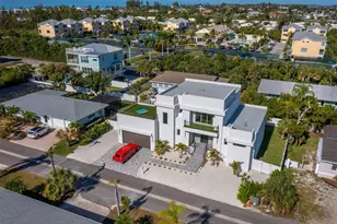 635 Jungle Queen Way, Longboat Key, FL 34228 - Photo 2