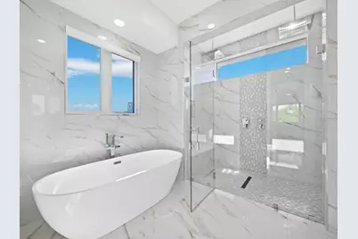 635 Jungle Queen Way, Longboat Key, FL 34228 - Photo 26