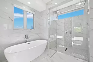 635 Jungle Queen Way, Longboat Key, FL 34228 - Photo 26