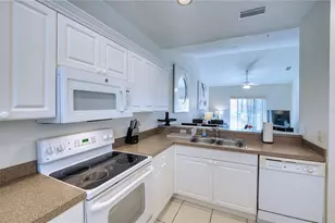 3980 Mediterranea Cir, Sarasota, FL 34233 - Photo 20