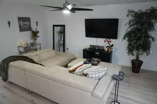 16077 Dawnview Dr, Tampa, FL 33624 - Photo 10