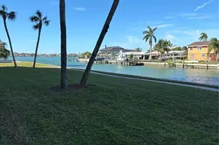 4725 Cove Cir, Madeira Beach, FL 33708 - Photo 16