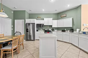 4805 Bookelia Cir, Bradenton, FL 34203 - Photo 8