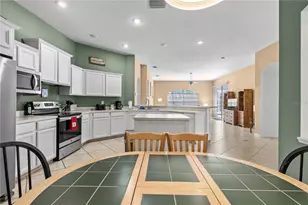 4805 Bookelia Cir, Bradenton, FL 34203 - Photo 8