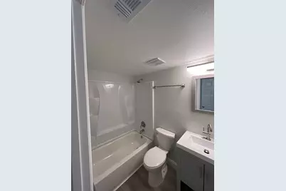 3232 Fruitville Road, Sarasota, FL 34237 - Photo 6