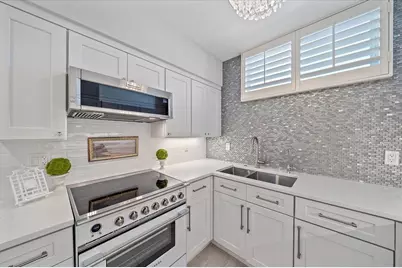 100 Sands Point Road #223, Longboat Key, FL 34228 - Photo 6