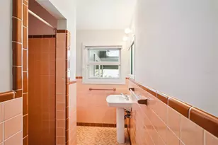 349 Scott Ave, Sarasota, FL 34243 - Photo 20