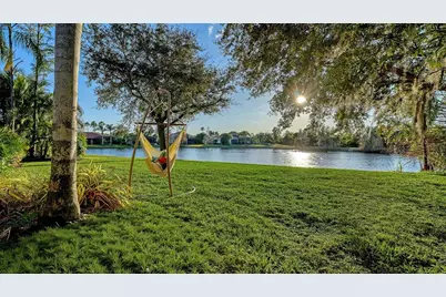 7512 Abbey Glen, Lakewood Ranch, FL 34202 - Photo 52
