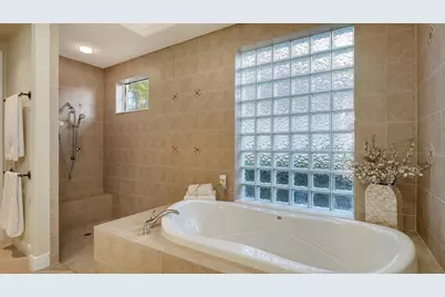 7512 Abbey Glen, Lakewood Ranch, FL 34202 - Photo 32