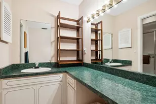 2153 Pueblo Cir, Sarasota, FL 34231 - Photo 16