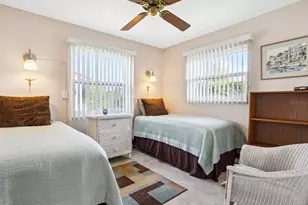 2153 Pueblo Cir, Sarasota, FL 34231 - Photo 18