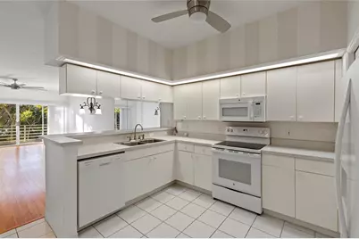 4610 Mirabella Court, Saint Pete Beach, FL 33706 - Photo 2