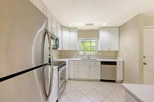 2425 Aspinwall St, Sarasota, FL 34237 - Photo 10