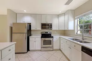 2425 Aspinwall St, Sarasota, FL 34237 - Photo 8