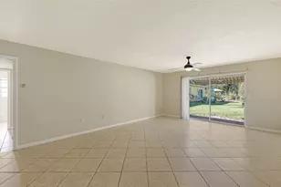 2425 Aspinwall St, Sarasota, FL 34237 - Photo 6