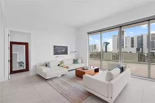 301 Quay Commons, Sarasota, FL 34236 - Photo 4