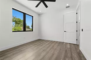 2604 Sydelle St, Sarasota, FL 34237 - Photo 58