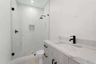 2604 Sydelle St, Sarasota, FL 34237 - Photo 66