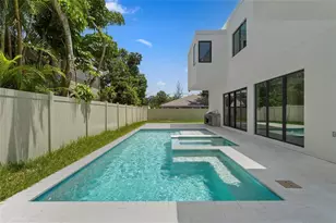 2604 Sydelle St, Sarasota, FL 34237 - Photo 80