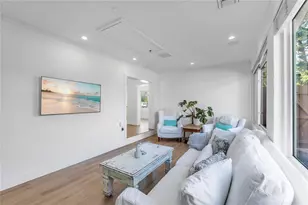 3842 Chapel Dr, Sarasota, FL 34234 - Photo 20