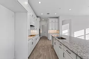 19111 Fox Lndg Pl, Lakewood Ranch, FL 34211 - Photo 14