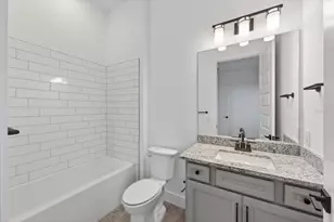 19111 Fox Lndg Pl, Lakewood Ranch, FL 34211 - Photo 46
