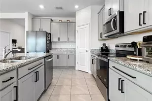 4020 Lively Coral Pl, Bradenton, FL 34208 - Photo 6