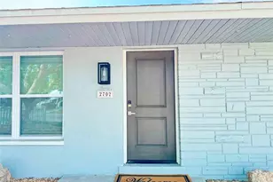 2702 38th St W, Bradenton, FL 34205 - Photo 2