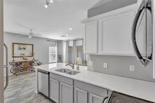 14925 Skip Jack Loop, Lakewood Ranch, FL 34202 - Photo 8