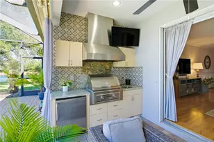 3405 71st Ave E, Sarasota, FL 34243 - Photo 38