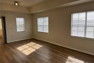 1130 Villagio Cir, Sarasota, FL 34237 - Photo 4