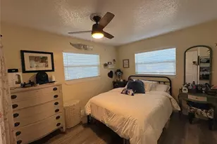 3932 Middlesex Pl, Sarasota, FL 34241 - Photo 8