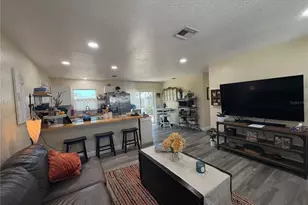 3932 Middlesex Pl, Sarasota, FL 34241 - Photo 4