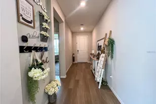 3567 74th Ave Circle E, Sarasota, FL 34243 - Photo 2