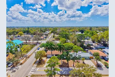2586 Tami Sola Street, Sarasota, FL 34237 - Photo 34