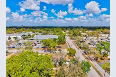 2586 Tami Sola Street, Sarasota, FL 34237 - Photo 36