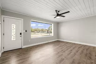 2586 Tami Sola St, Sarasota, FL 34237 - Photo 4