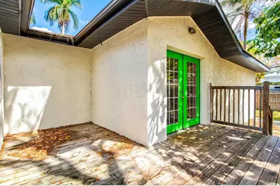 2586 Tami Sola Street, Sarasota, FL 34237 - Photo 38