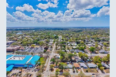 2586 Tami Sola Street, Sarasota, FL 34237 - Photo 60